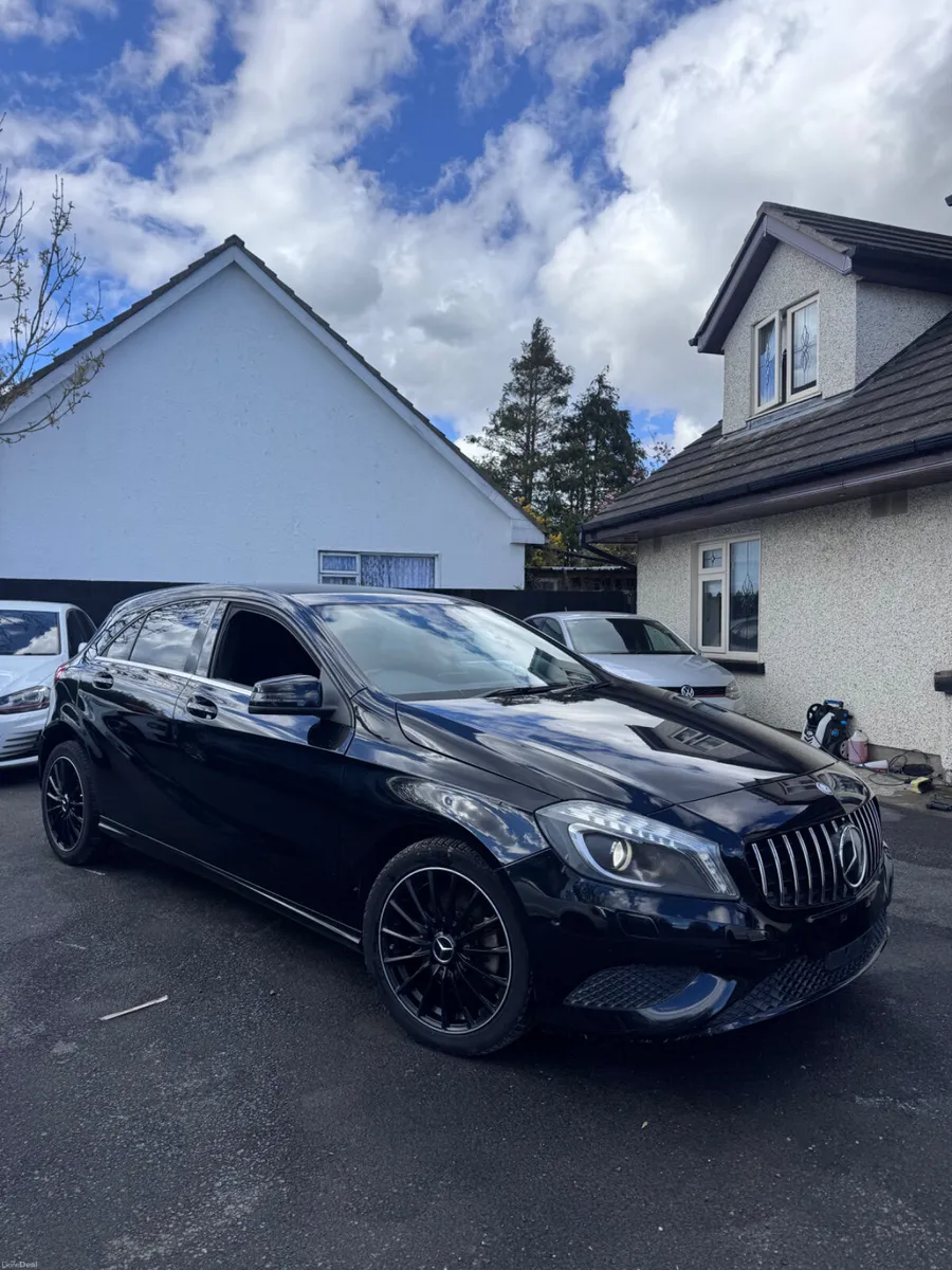 2014 Mercedes Benz A180 Auto petrol - Image 1