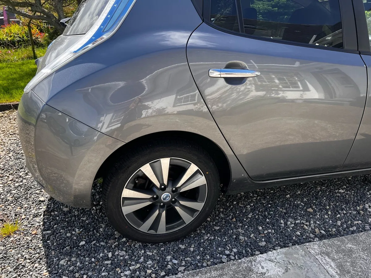 Nissan Leaf - Image 4