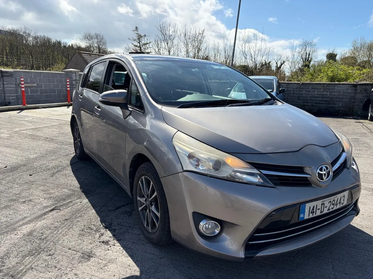 Toyota Verso 2014 low km - Image 4