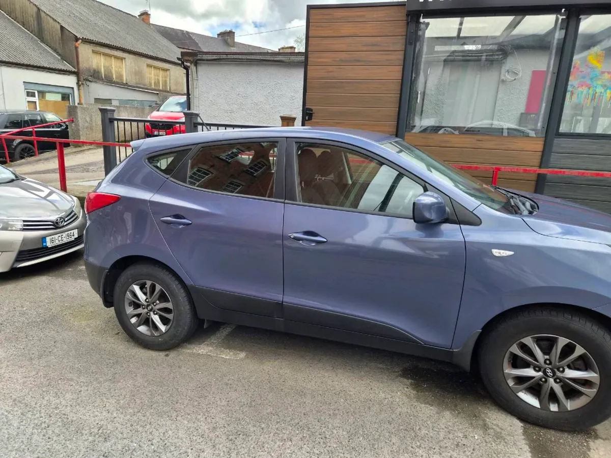Hyundai Ix35 - Image 2