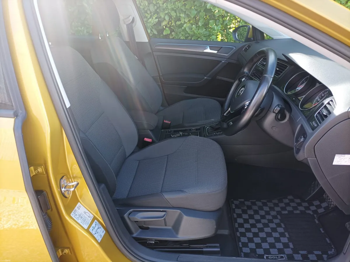 Volkswagen Golf 1.2 TSI Comfortline Automatic,2017 - Image 2