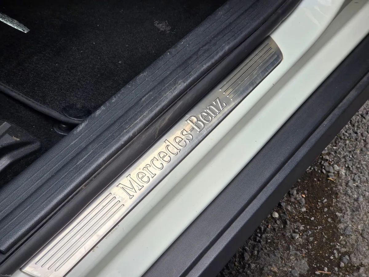 Mercedes-Benz GLA 2015 - Image 4