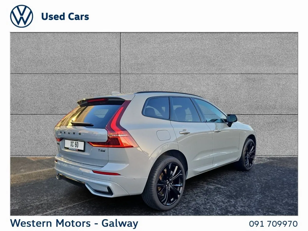 Volvo XC60 Plus Black Edition  Recharge T6 350 253 - Image 3
