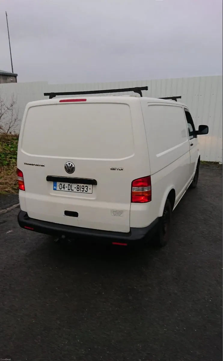 Volkswagen transporter 2004 - Image 2