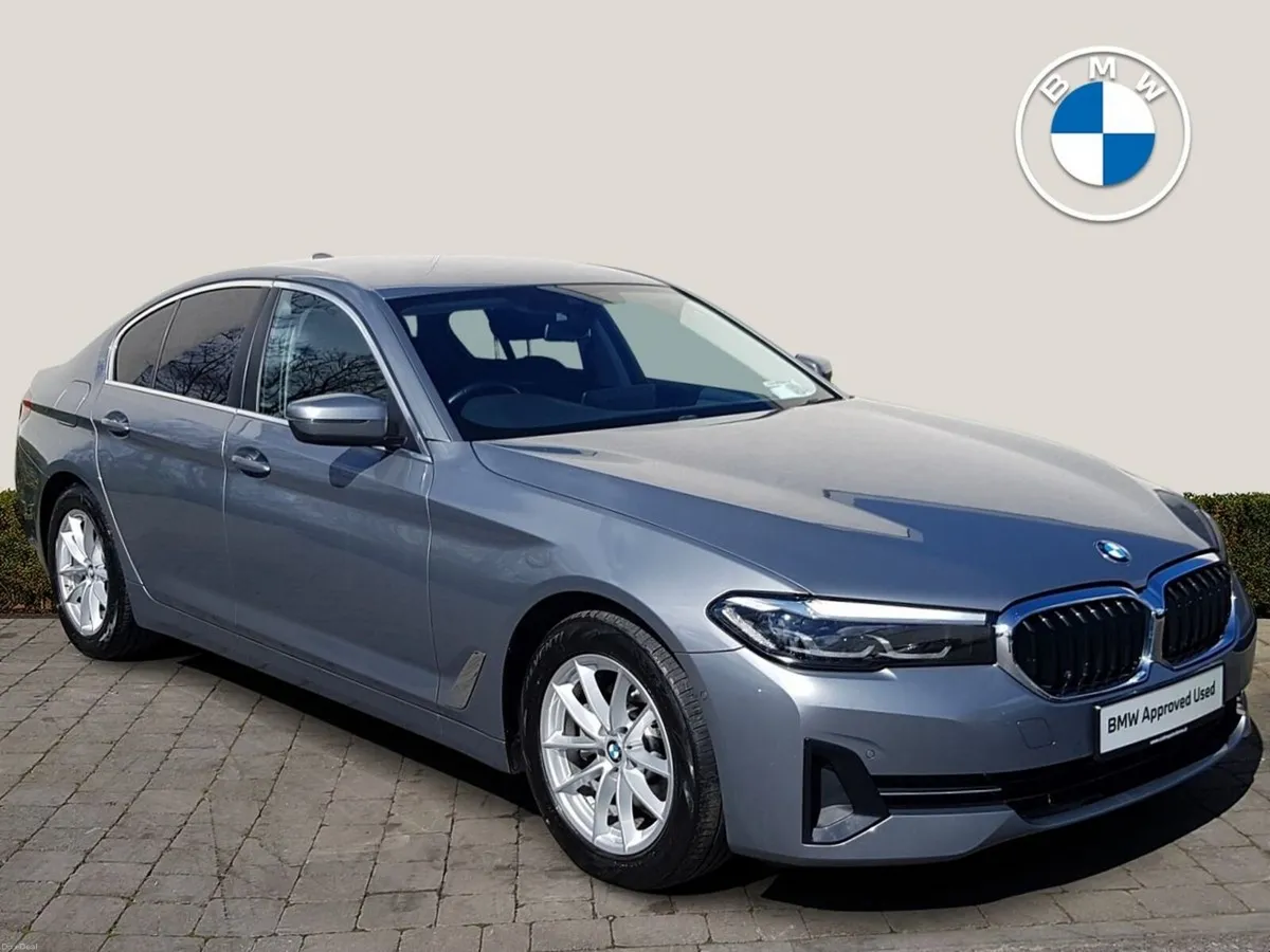 BMW 5-Series 520d SE - Image 1