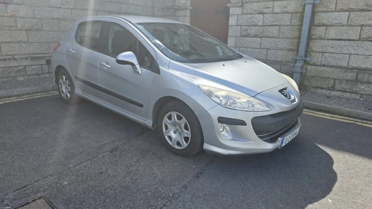 2010 Peugeot 308 - Image 1