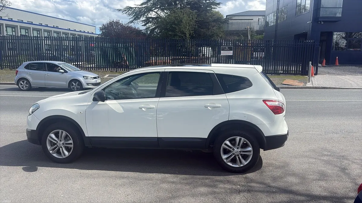 Nissan Qashqai 2013 +2 7 seats - Image 4