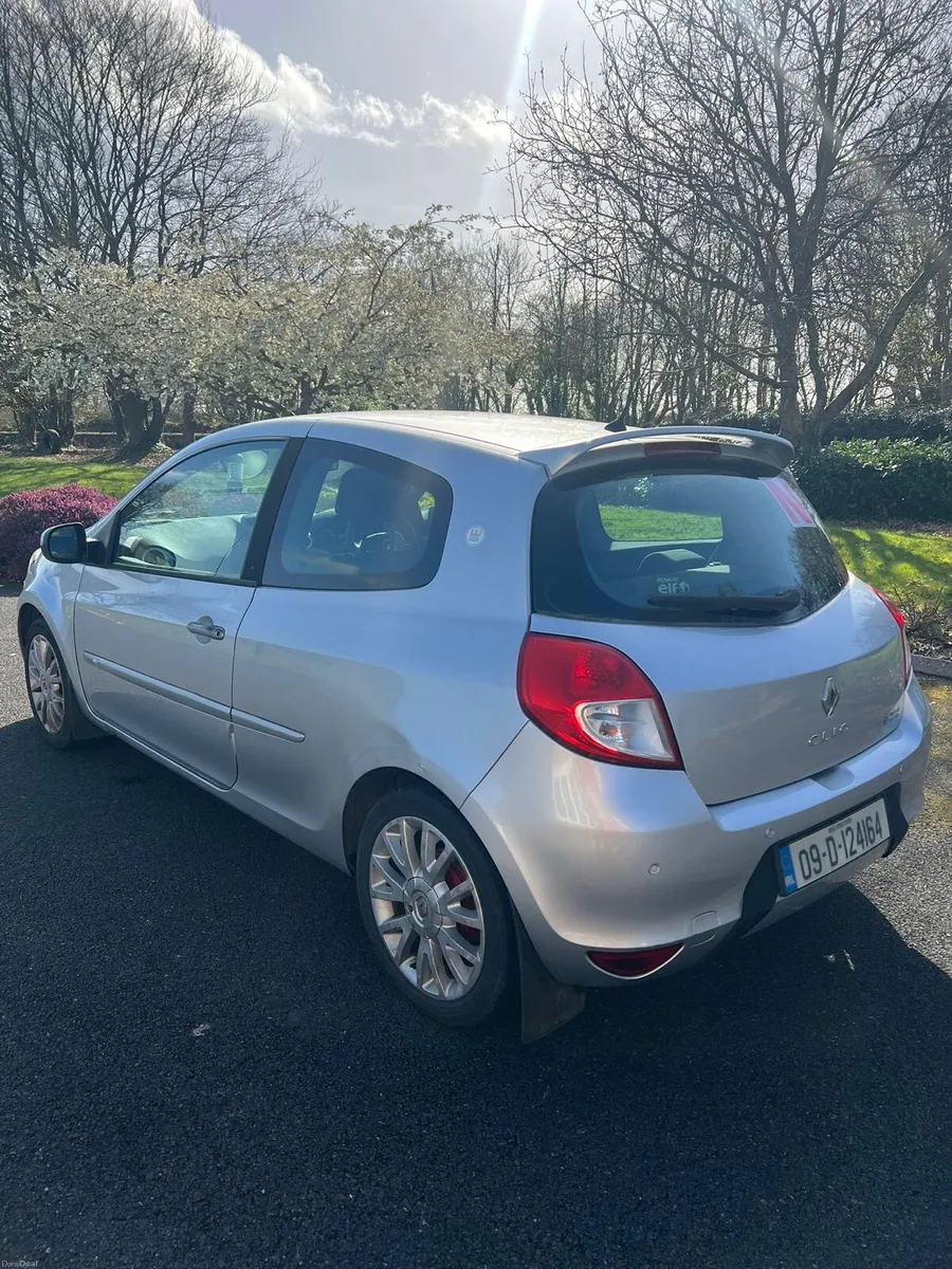 09 Clio in immaculate condition - Image 1
