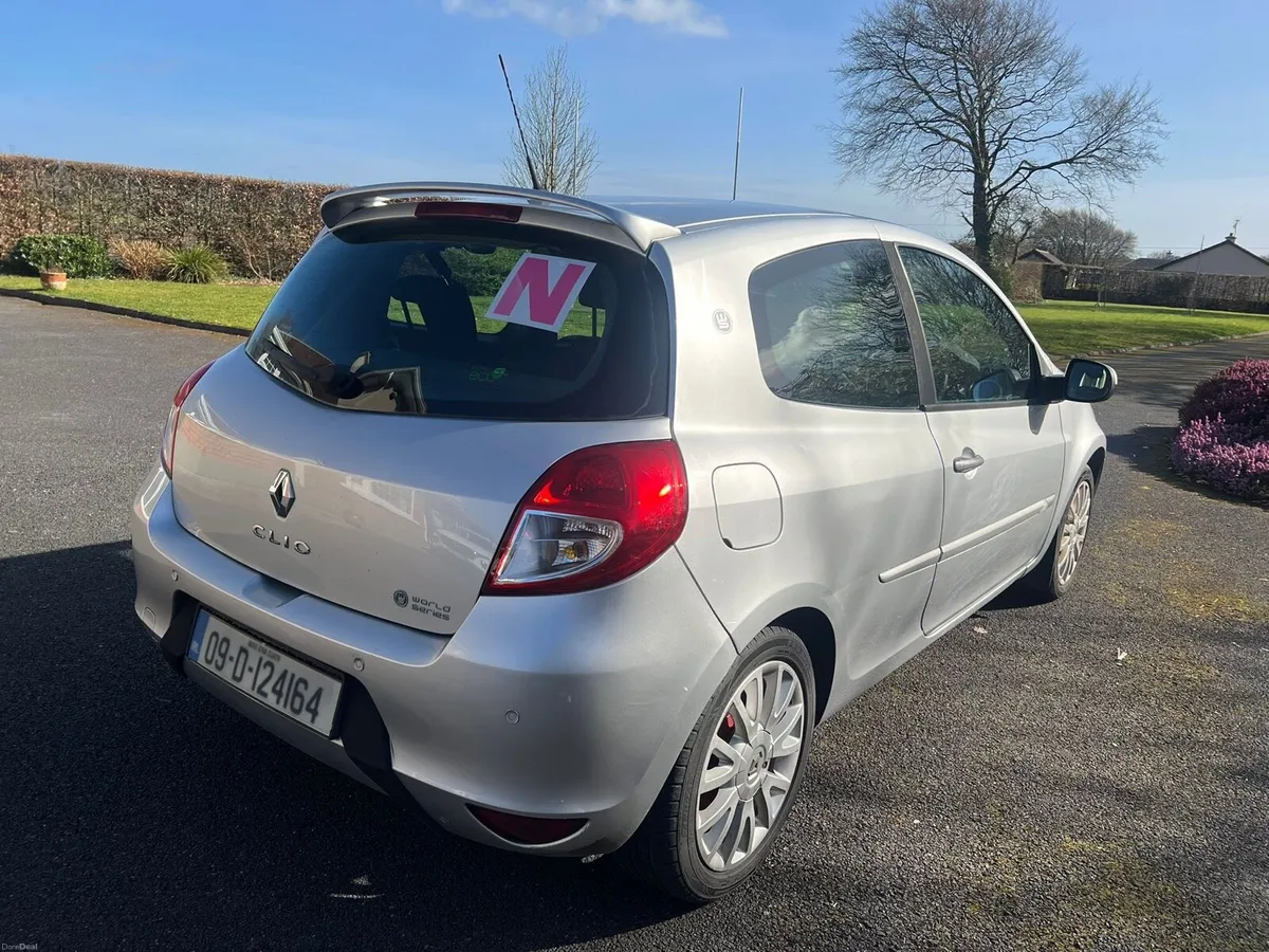 09 Clio in immaculate condition - Image 2