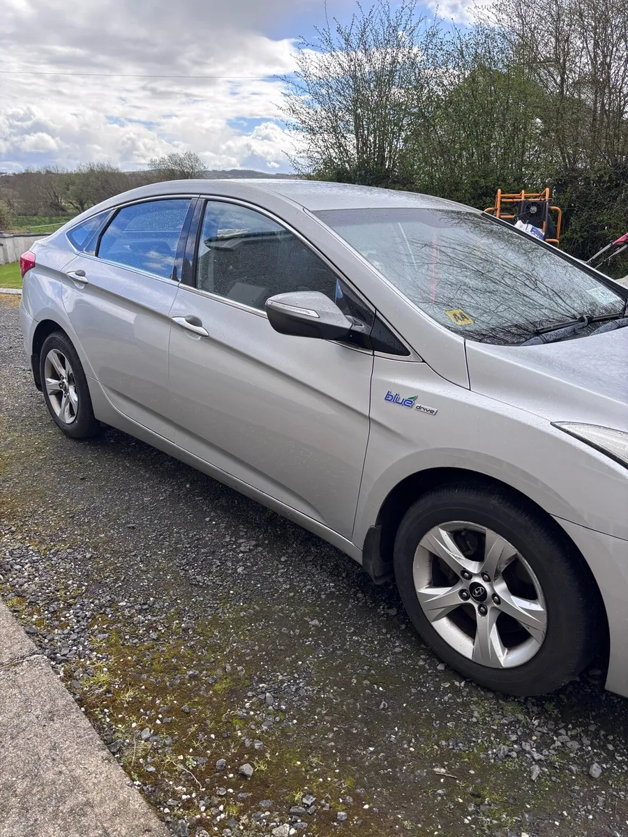 2012 Hyuandi I40 1.7 - Image 2