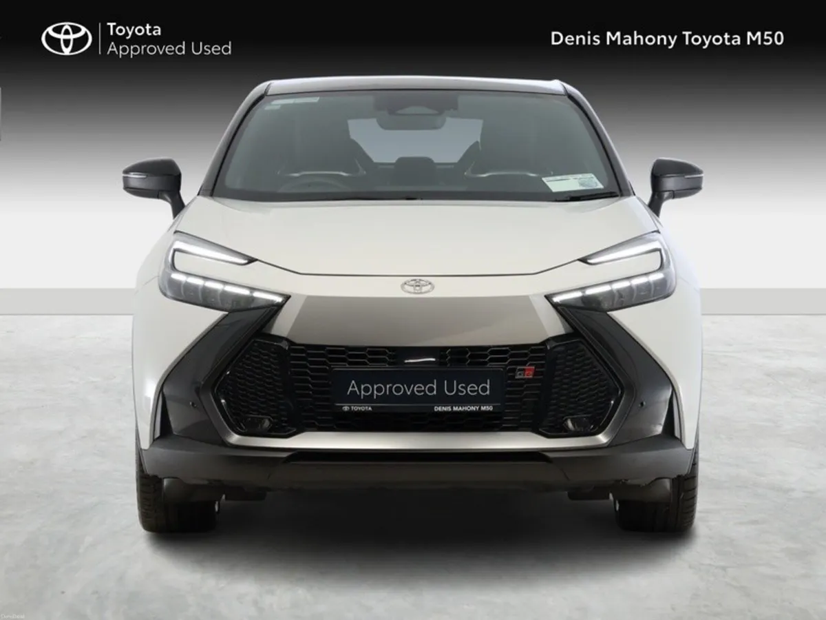 Toyota C-HR GR Sport Premiere Plug-in - Image 5