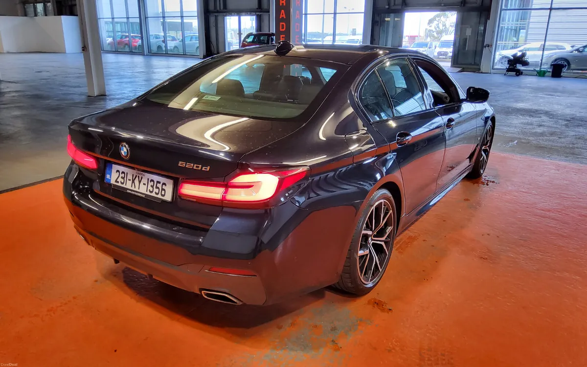 BMW 5-Series 2023 - Image 4