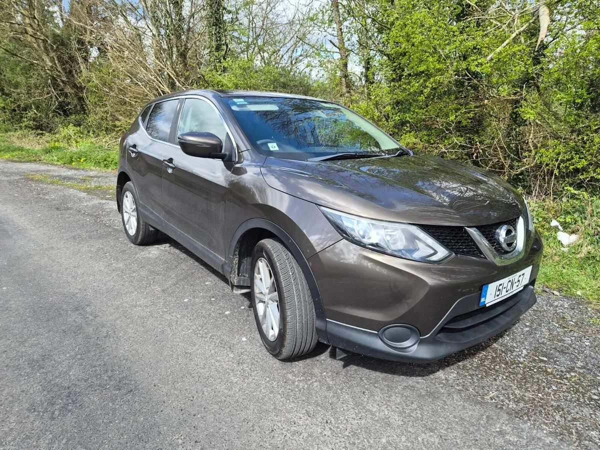Nissan Qashqai LOW MILES - Image 4