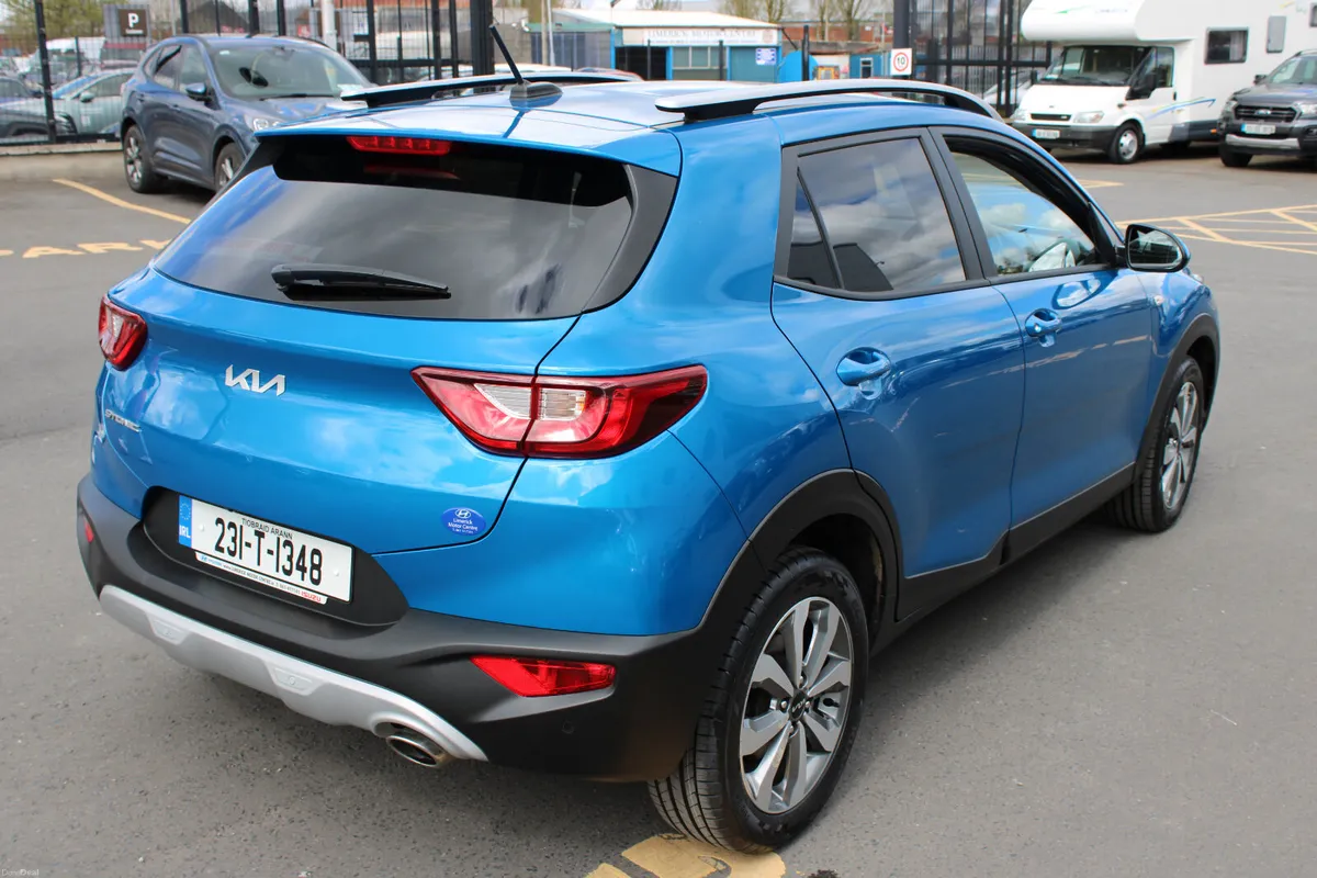 Kia Stonic 2023 - Image 5