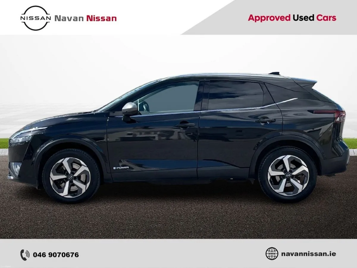 Nissan Qashqai ePOWER SV PREMIUM *FUEL SAVER* - Image 4