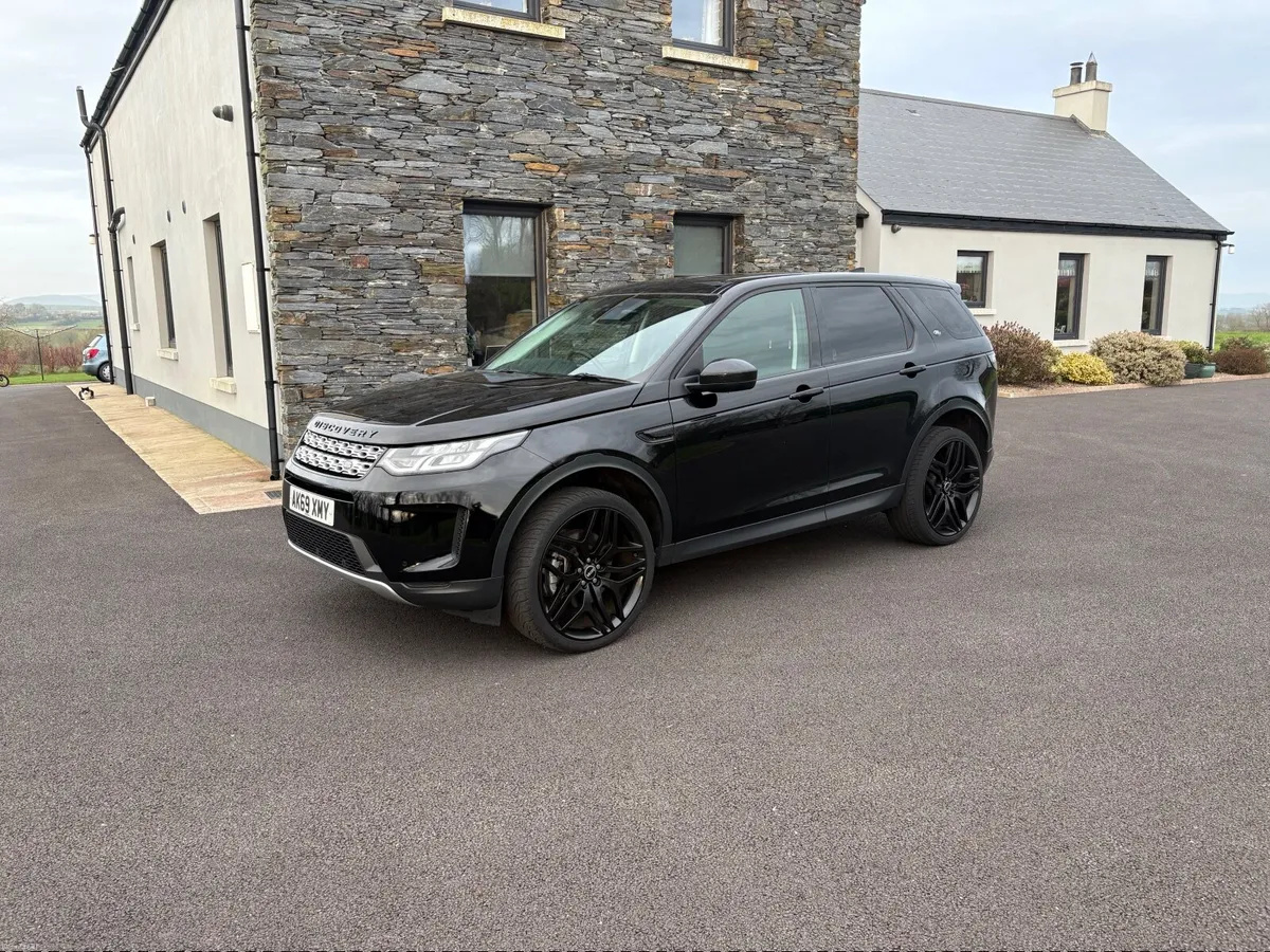 Land Rover Discovery Sport 2020 - Image 4