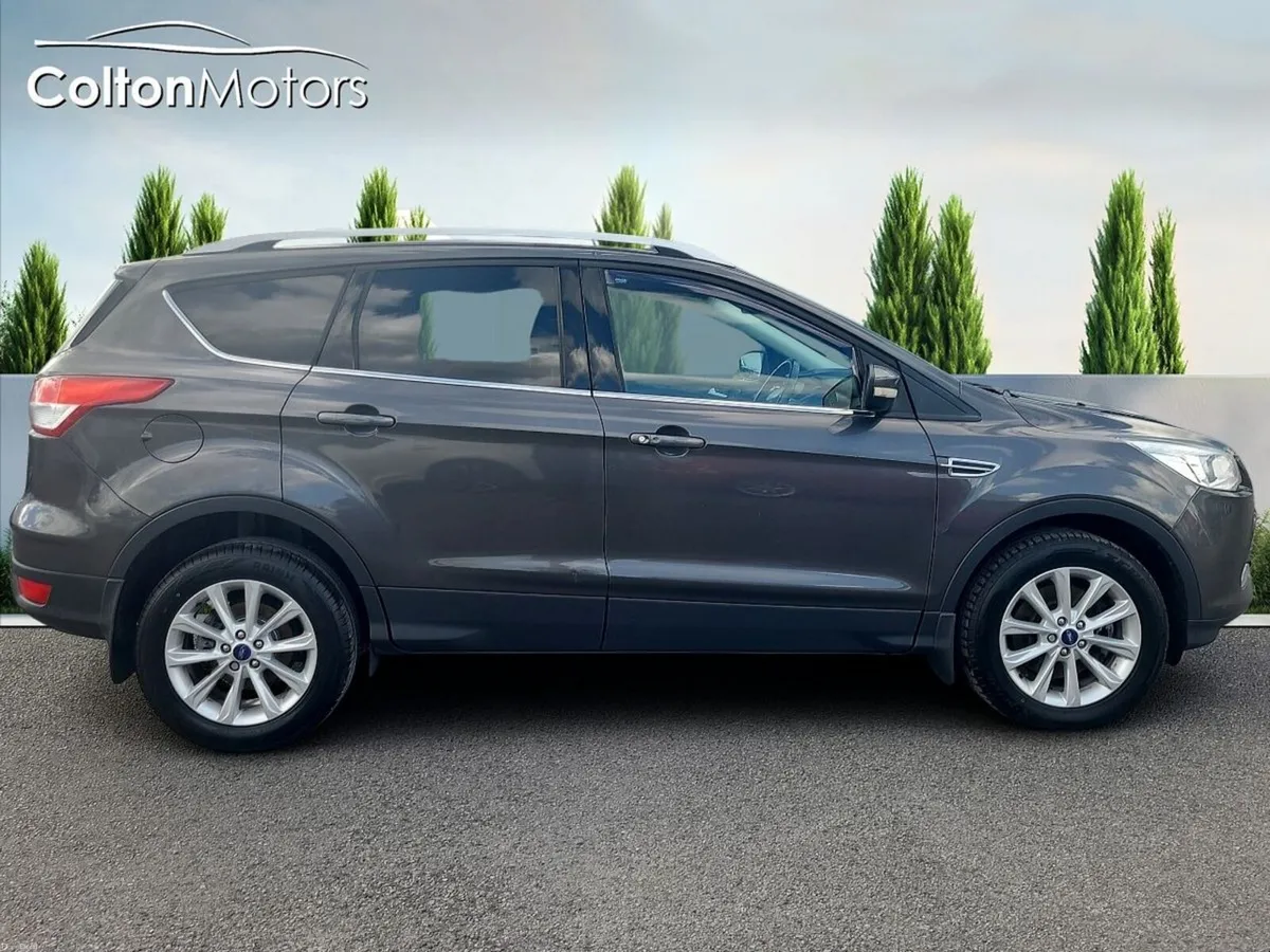 Ford Kuga 2.0TDCI 120PS Titanium - Image 4