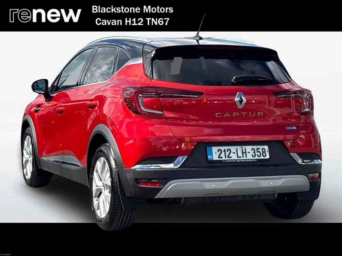 Renault Captur E-TECH Plug-in 160 Auto S-Edition - Image 3