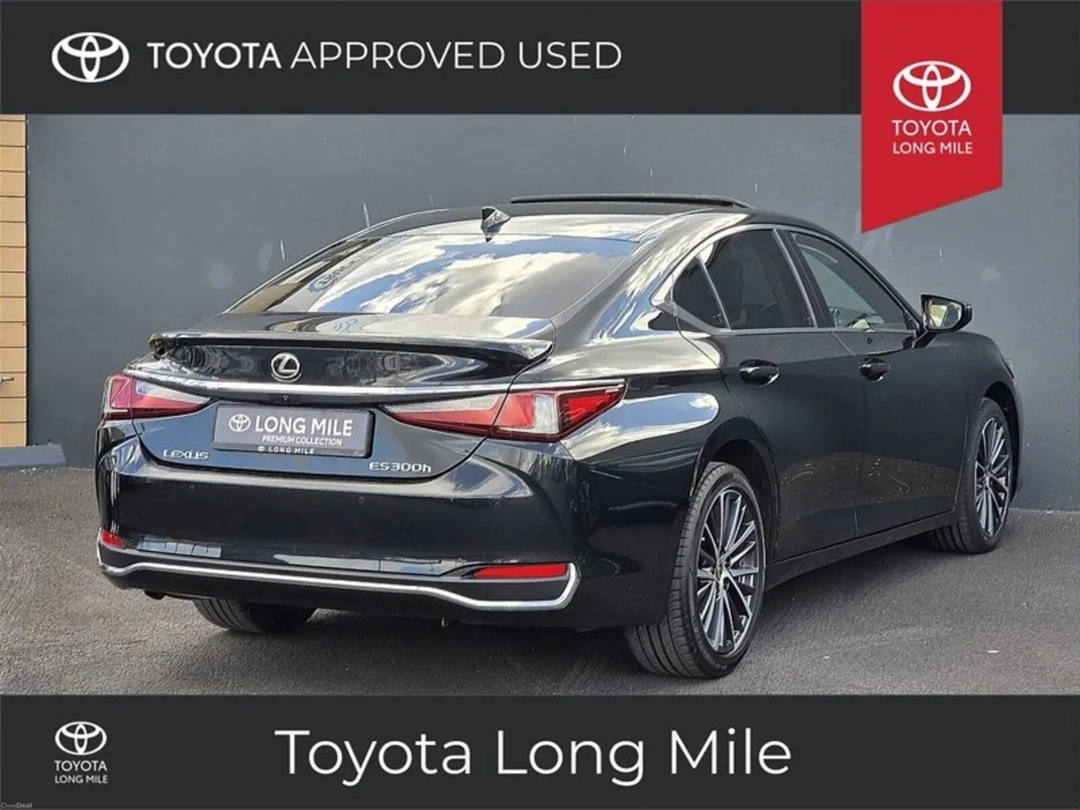 Lexus ES 2.5 Hybrid Premium 4dr - Image 3