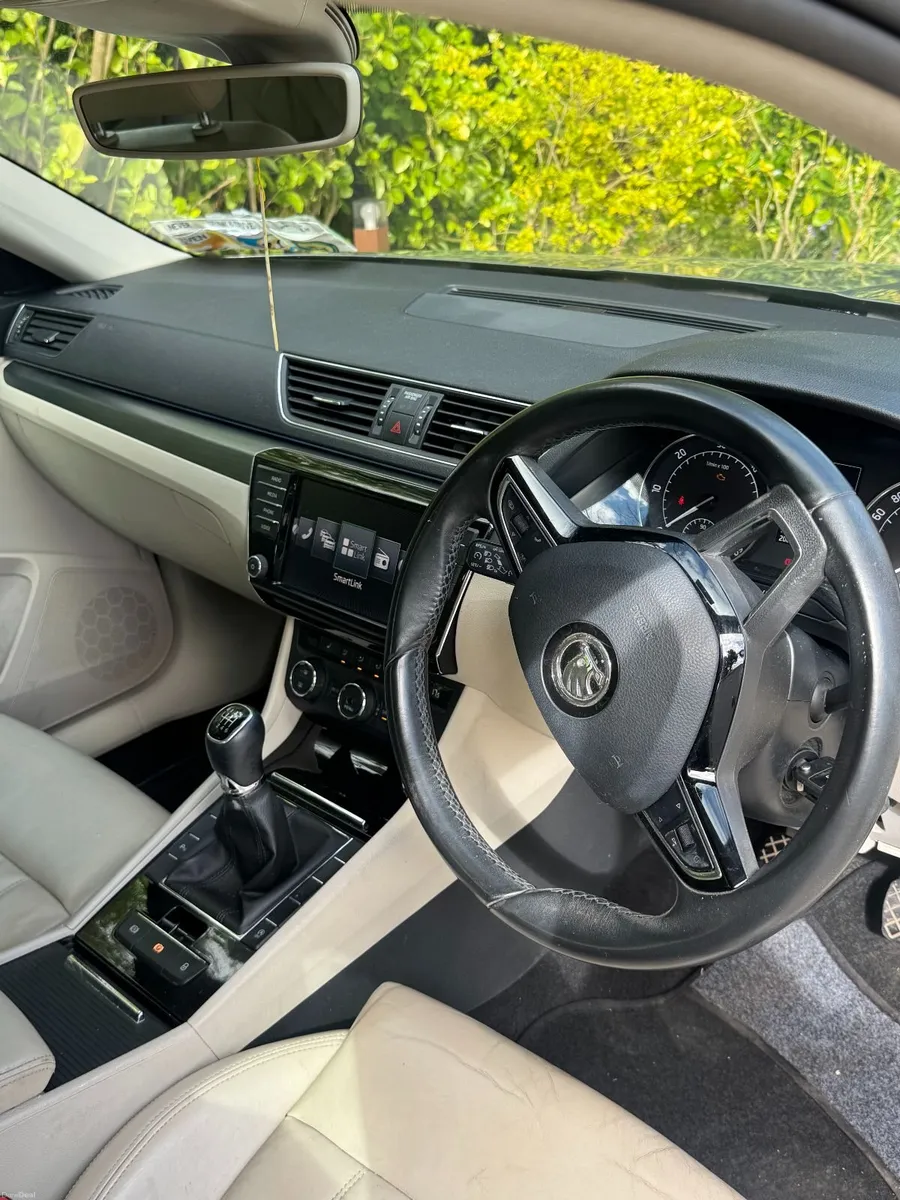 Skoda Superb 2016 - Image 3