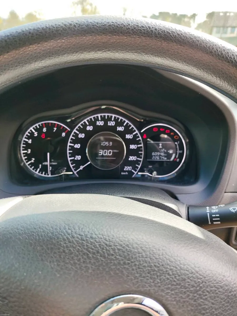 Nissan Note 2015 - Image 2