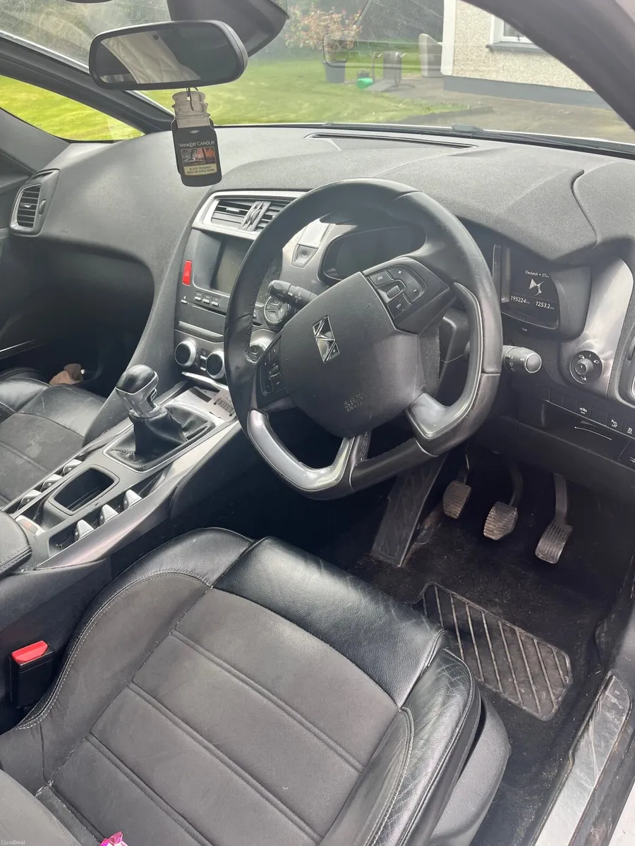 DS Automobiles DS 5 2019 - Image 2