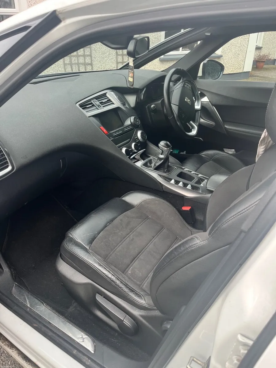 DS Automobiles DS 5 2019 - Image 1