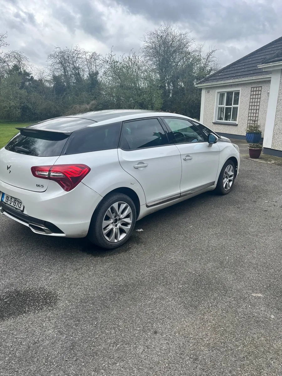 DS Automobiles DS 5 2019 - Image 3