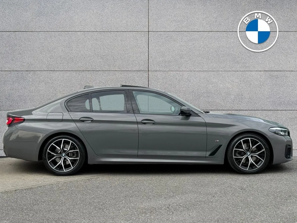 BMW 5-Series 520d M Sport Saloon - Image 3