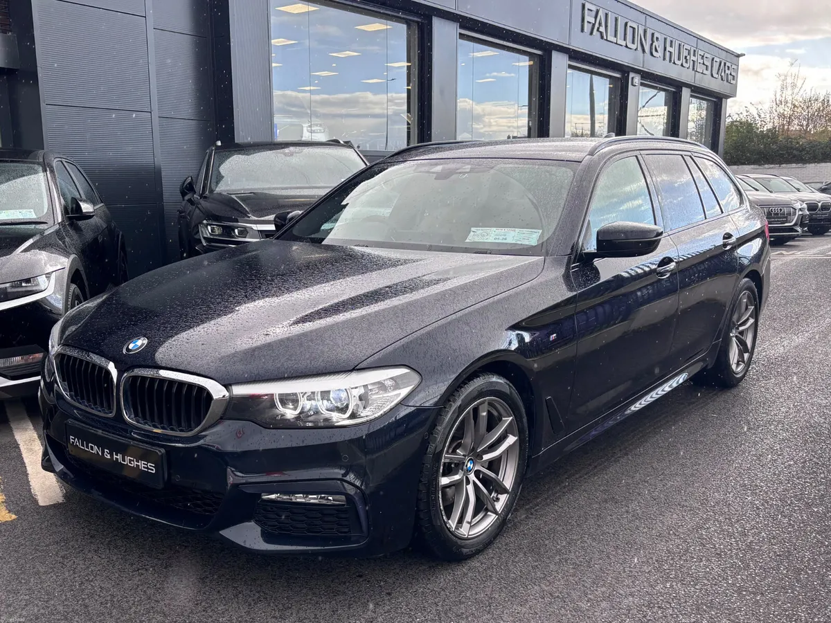 BMW 5 SERIES 520i M SPORT ESTATE AUTO // PETROL - Image 1