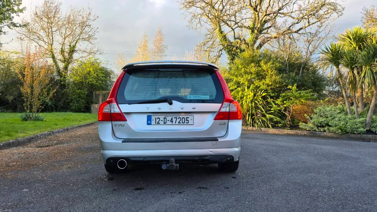 2012 Volvo V70 D3 R Design - Image 3