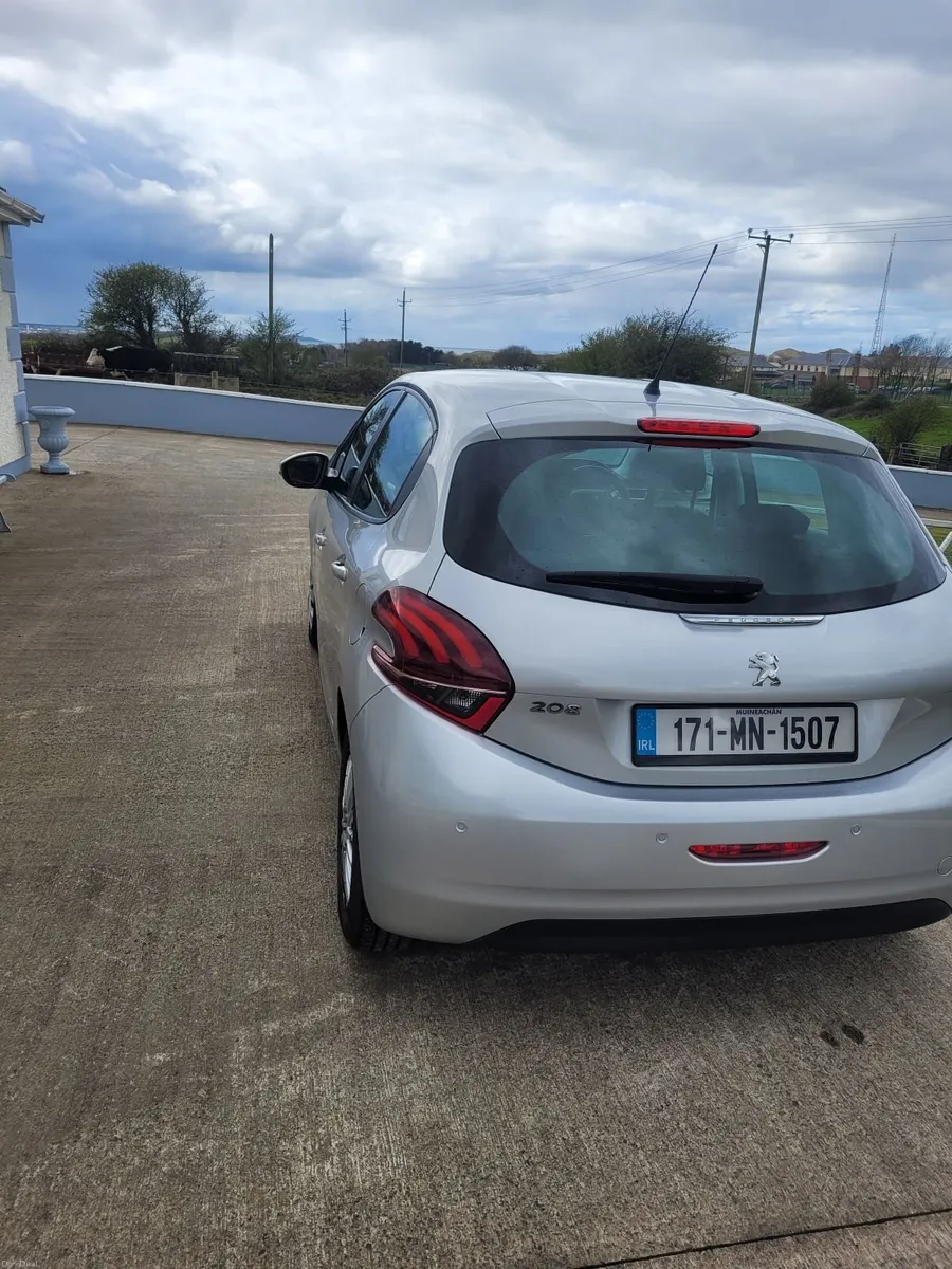 Peugeot 208 2017 - Image 3