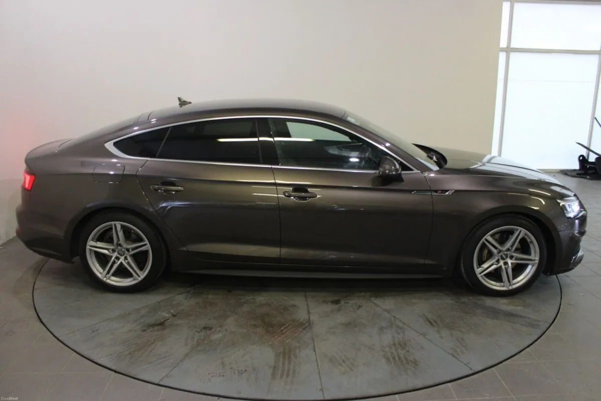 Audi A5 2.0TDI 190HP quattro S Tronic S-Line - TEN - Image 3