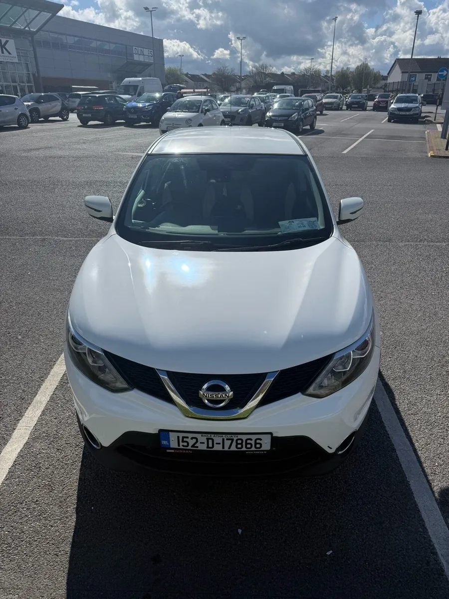 Nissan Qashqai 2015 - Image 1
