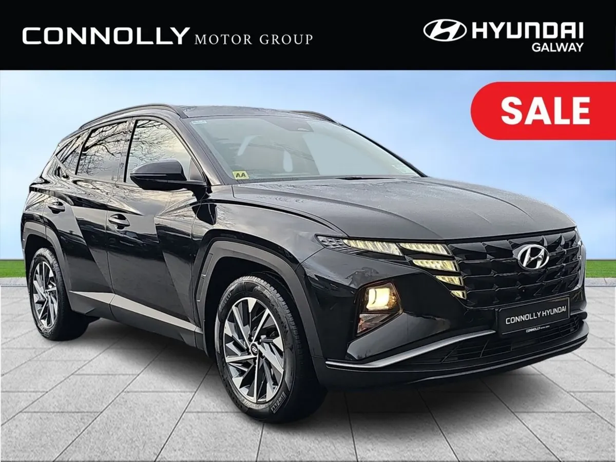 Hyundai Tucson 2WD Executive - Cream Leather - Dig - Image 1