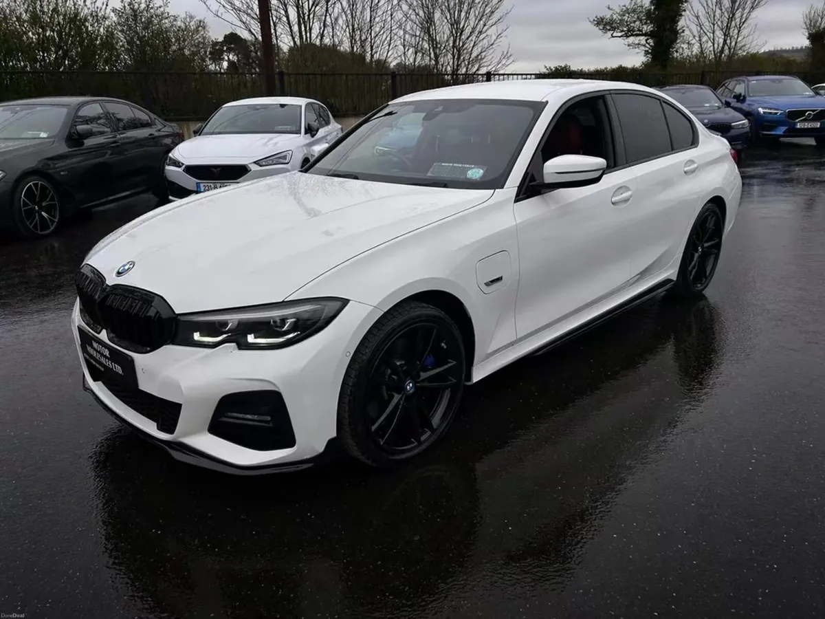 221 BMW 330E MSPORT ALPINE ON DAYKOTA - Image 3