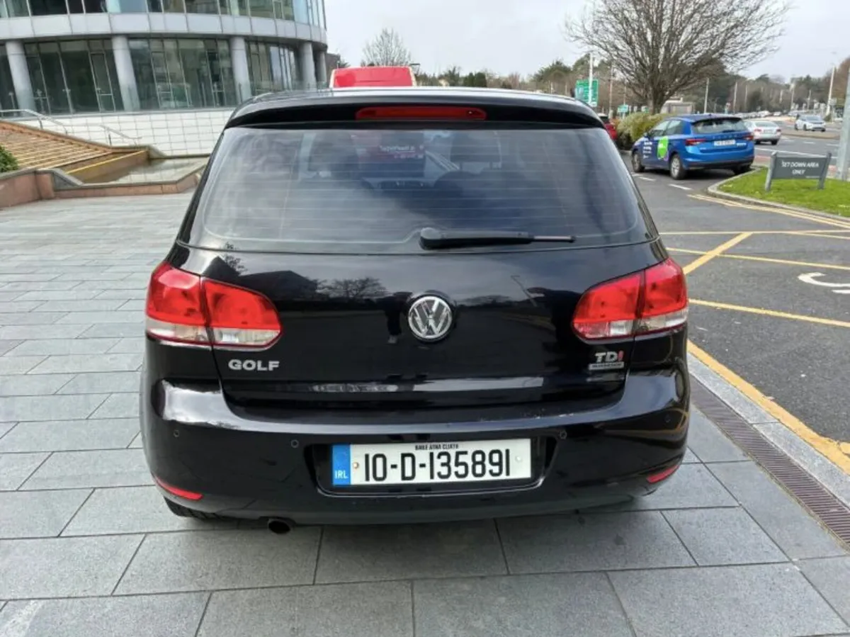 Volkswagen Golf 2010 - Image 5