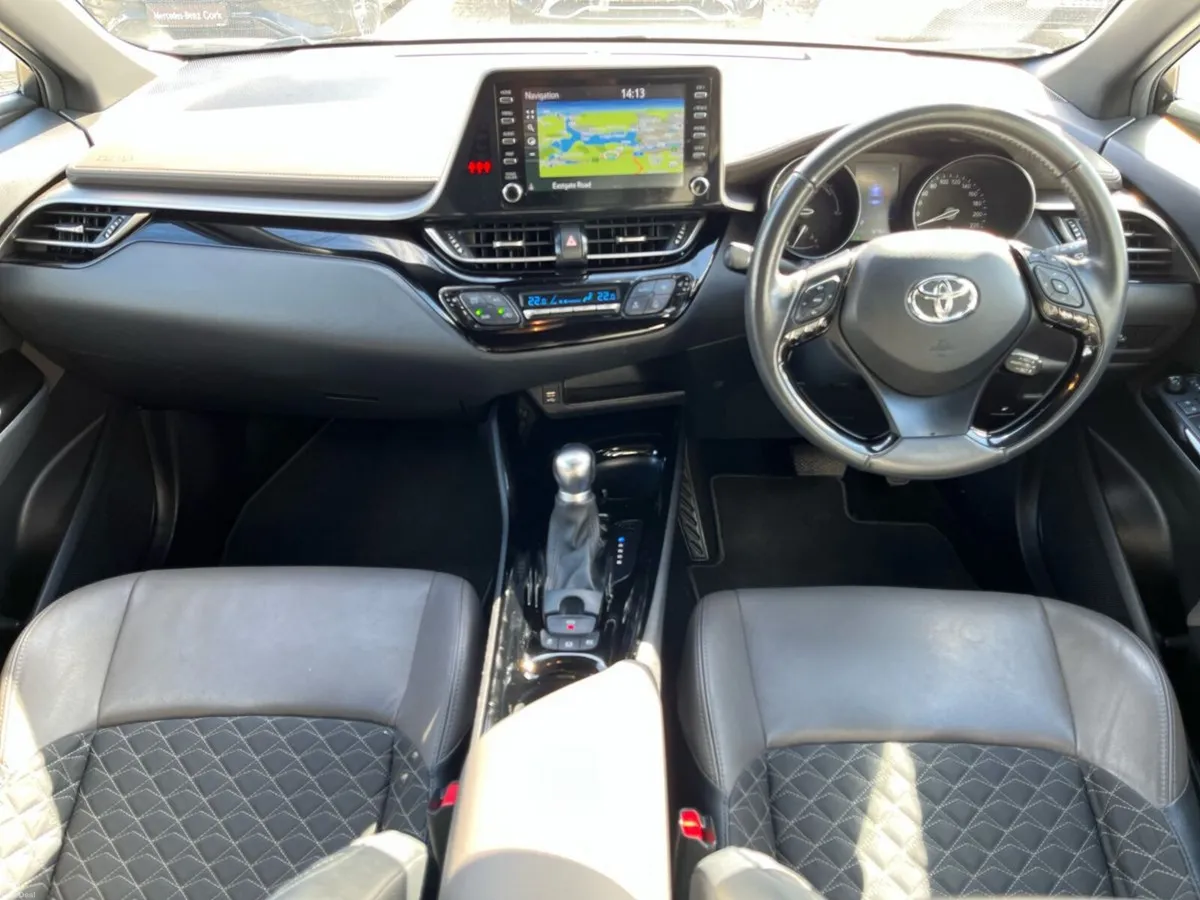 Toyota C-HR 1.8 HYBRID SOL - Image 4