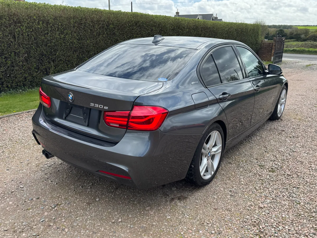 162 BMW 330e M-Sport Auto - Image 4