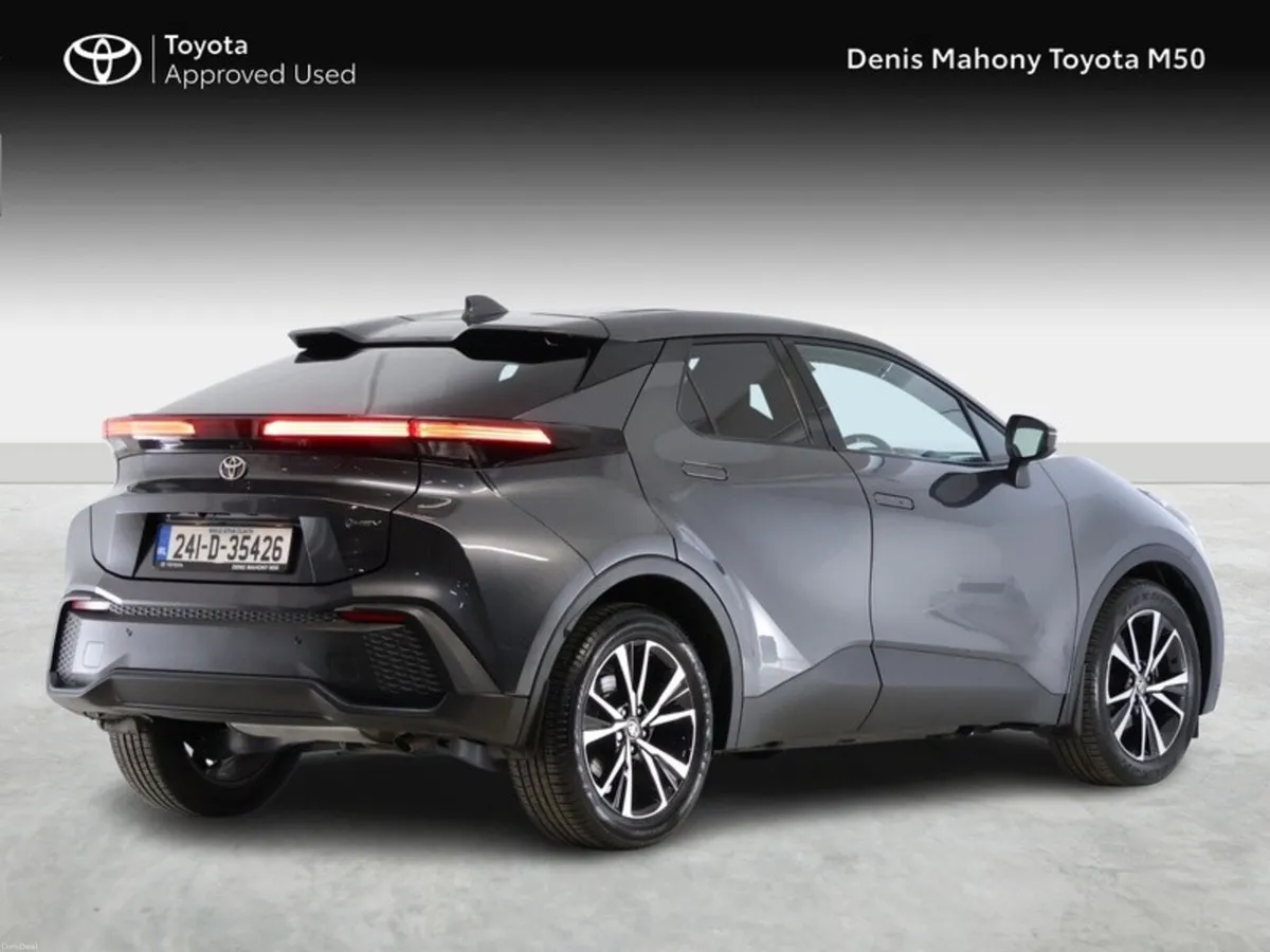 Toyota C-HR Sport Hybrid - Image 2