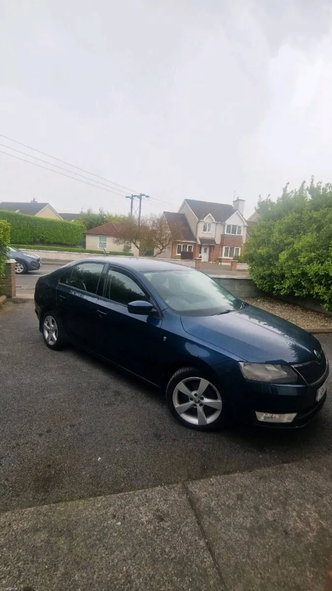 Car skoda rapid - Image 3