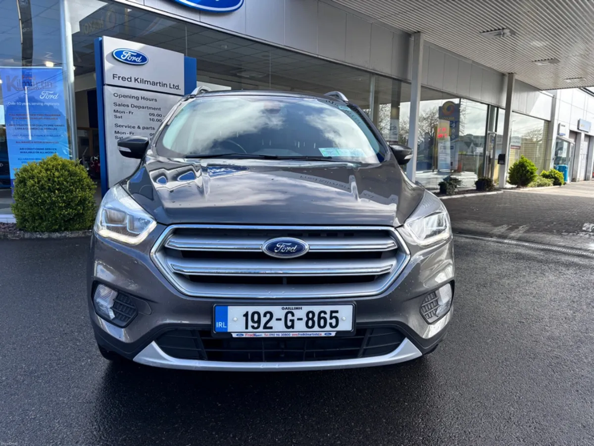 Ford Kuga TITANIUM 1.5 TDCI 120PS 4DR MAN - Image 2