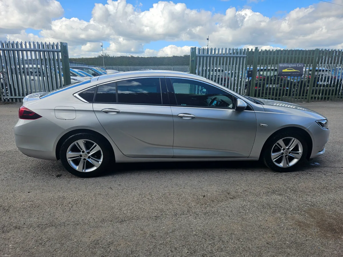 Opel Insignia 2018 1.5 L SRI 140 ECO TEC TURBO - Image 4
