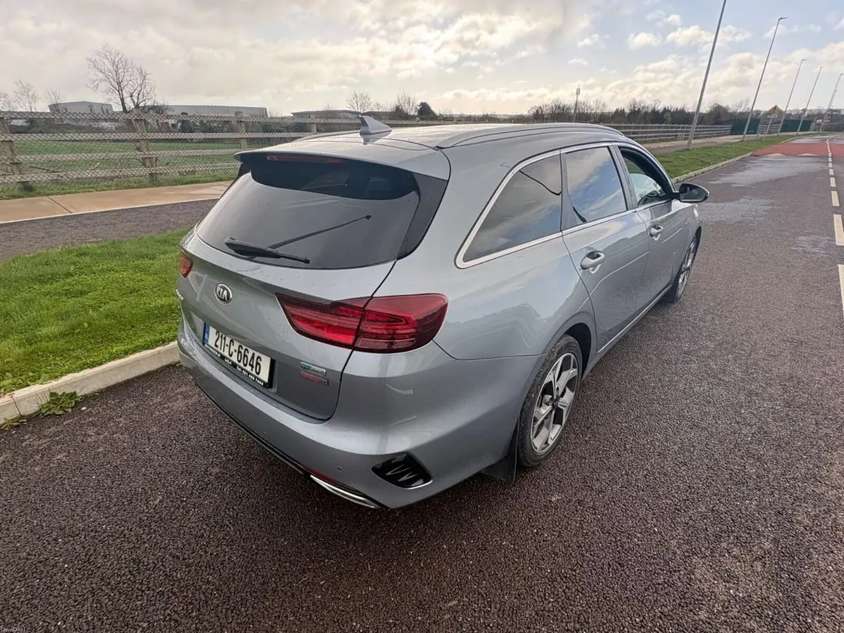 Kia Ceed SW Phev Trailer 5DR Auto, - Image 3