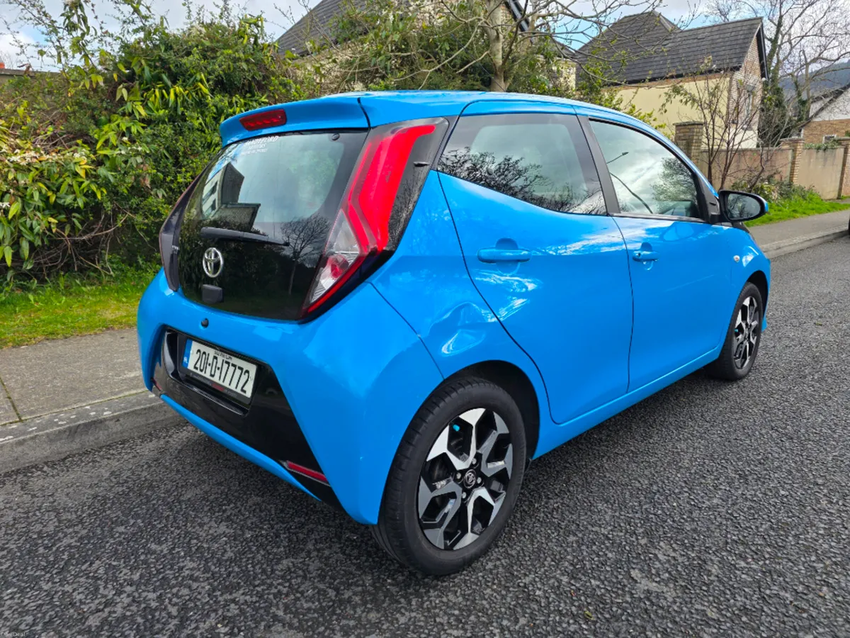 Toyota Aygo 1.0 Xplay Sphone 4DR - Image 3
