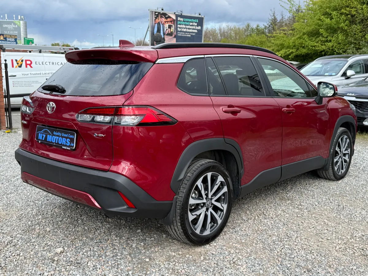 2025 Toyota Corolla Cross 1.8 HYBRID SOL AUTO - Image 3