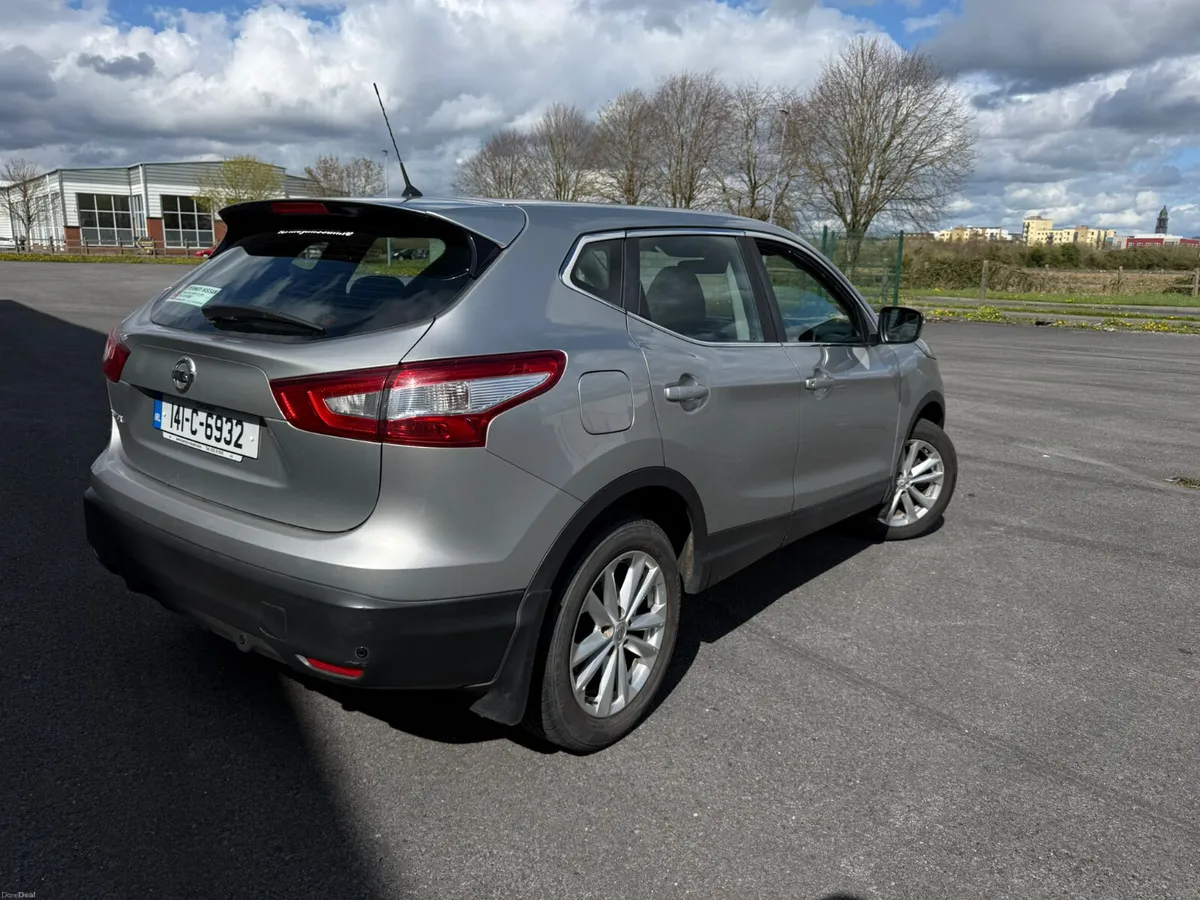 2014 Nissan Qashqai 1.2 Petrol NEW NCT. - Image 4