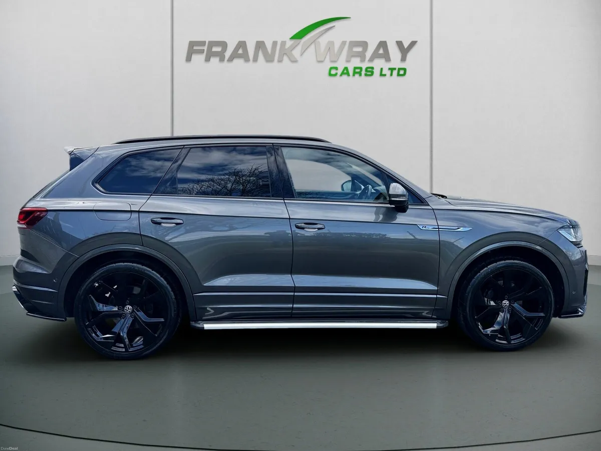 2019 VOLKSWAGEN TOUAREG 3.0 TDI R-LINE*BLACK PACK* - Image 4