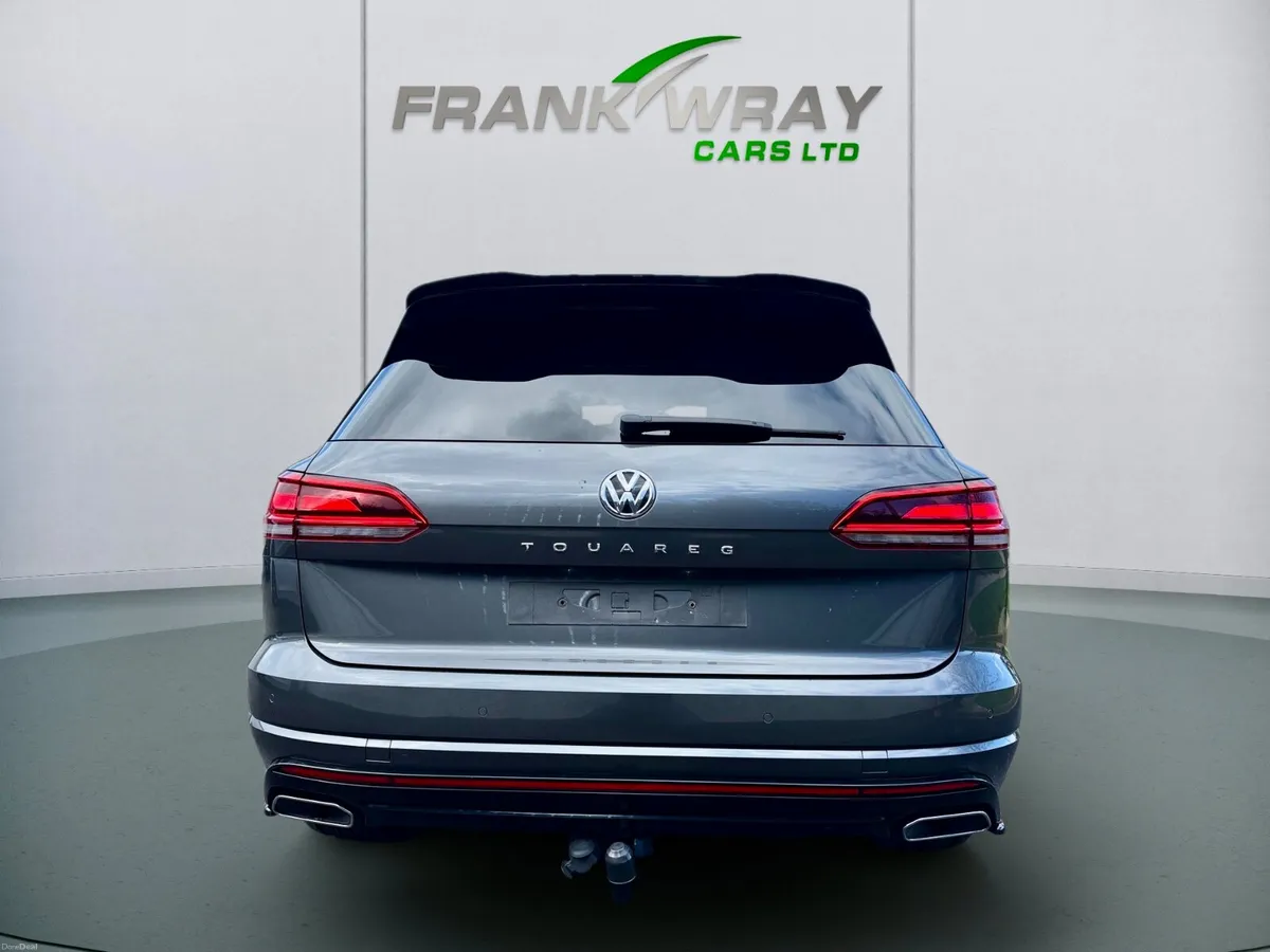 2019 VOLKSWAGEN TOUAREG 3.0 TDI R-LINE*BLACK PACK* - Image 6