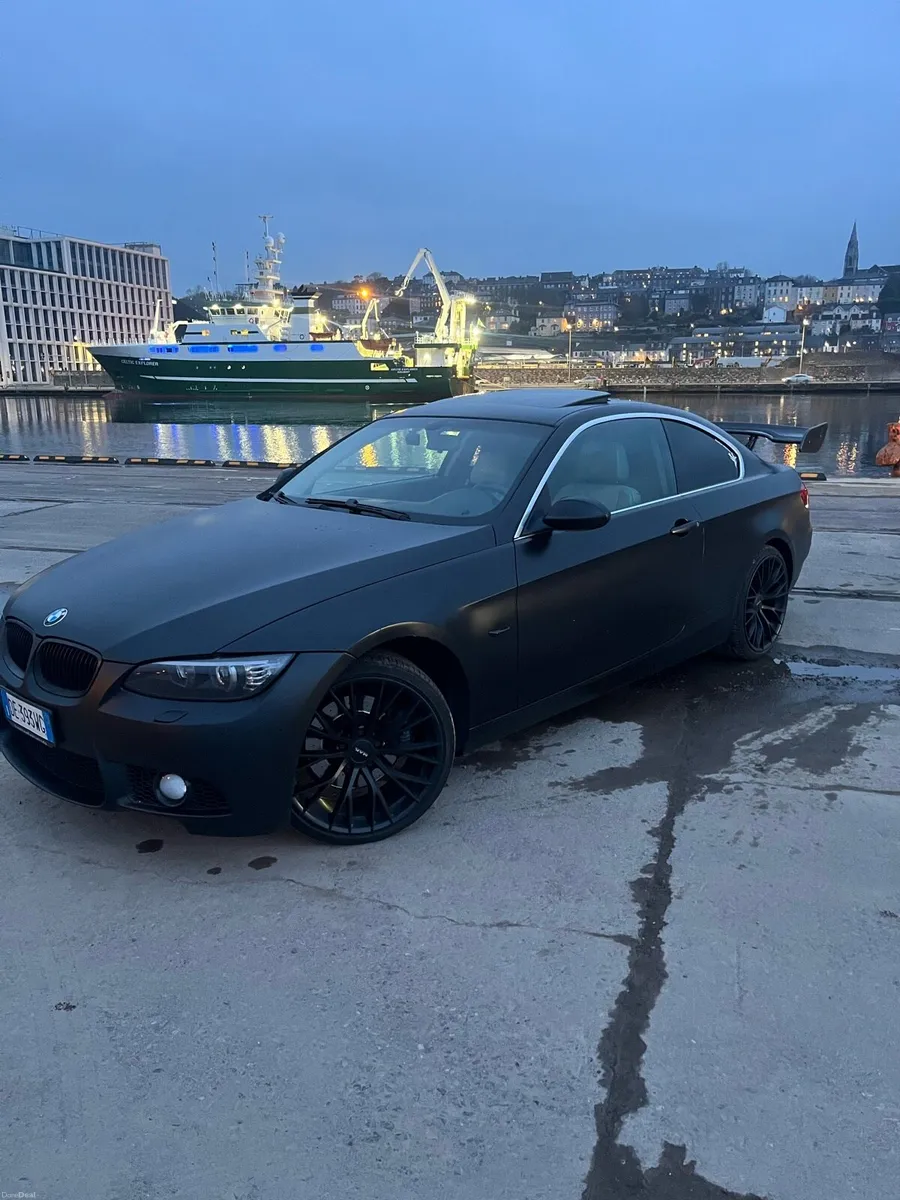 BMW E92 325I - Image 1